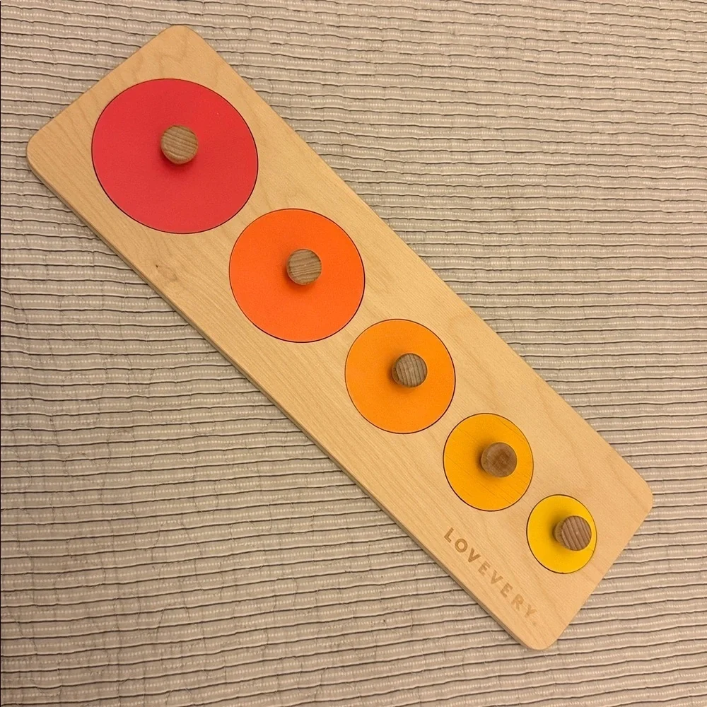 LOVEVERY Circle of Friends Wooden Color Circle Puzzle